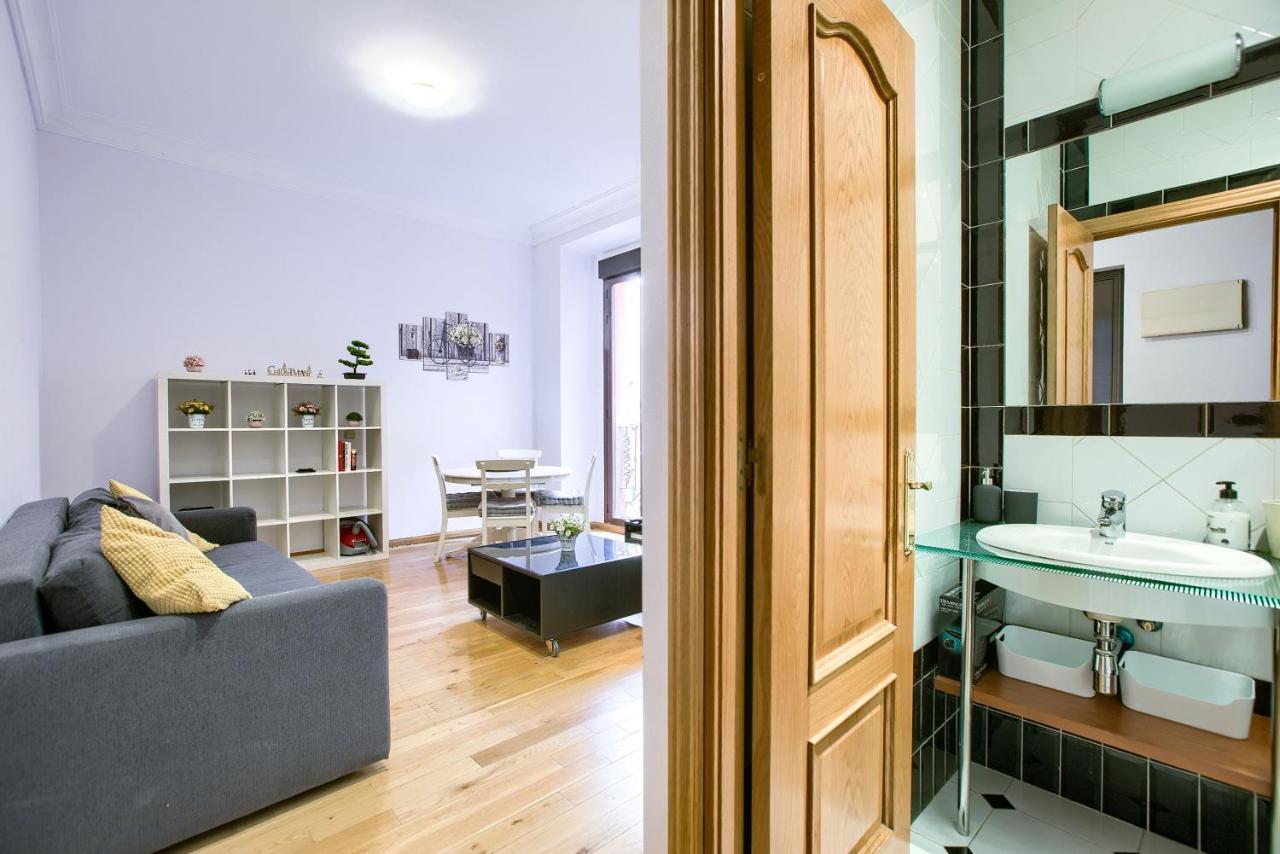 Apartamento En Centro Historico Madrid Bagian luar foto