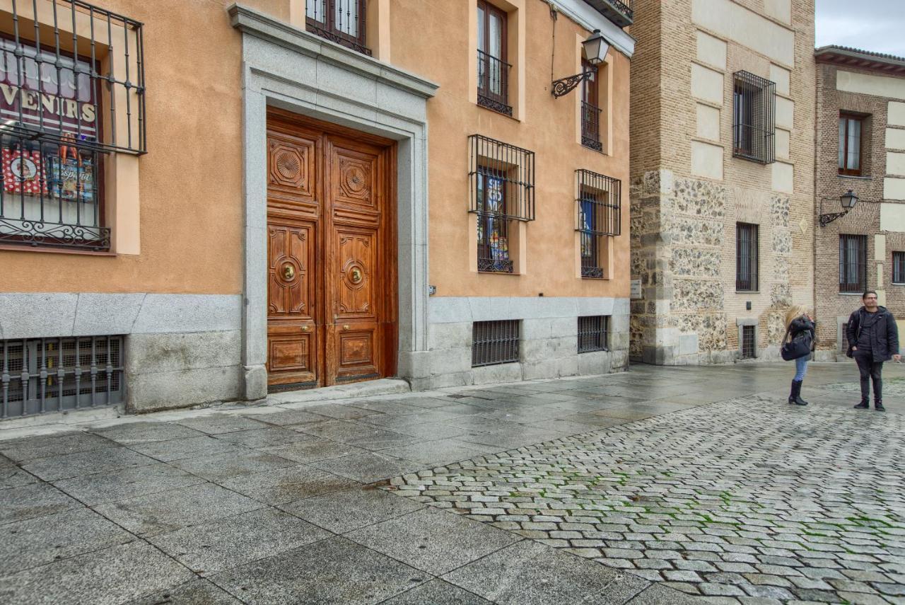 Apartamento En Centro Historico Madrid Bagian luar foto